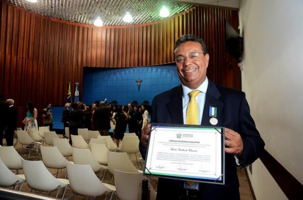 Ruiter Cunha de Oliveira, uma vida dedicada à carreira pública