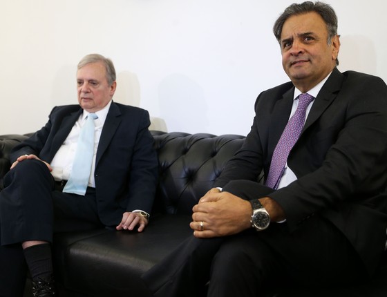 Aécio quer esticar a briga com Jereissati