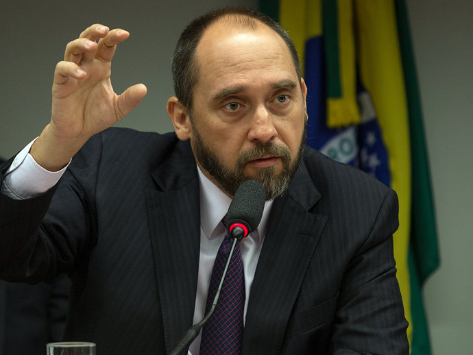 Adams admite: 'pedaladas' nunca foram tão frequentes como em 2014