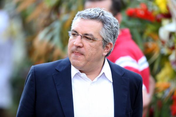 PT traça estratégia de sobrevivência