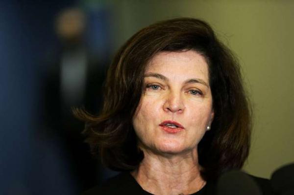 Raquel Dodge entra com ação no STF contra voto impresso em 2018