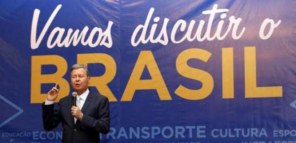 Arthur Virgílio engrossa contra Alckmin e alfineta FHC: 