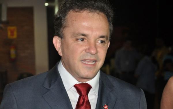 PF conclui que Vander Loubet cometeu crime ao receber 