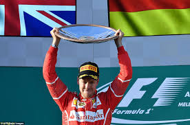Mercedes erra e Vetel vence GP da Austrália