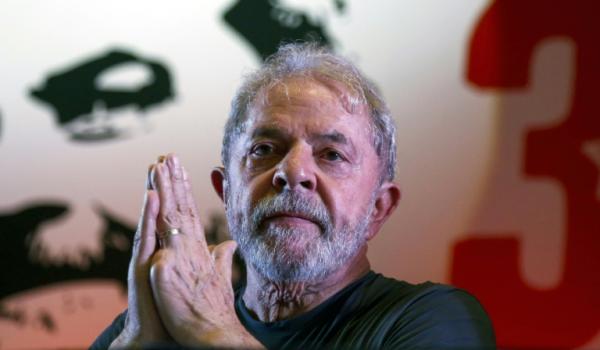 Lula ficará em sala reservada na Polícia Federal