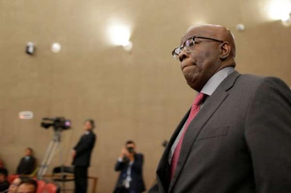 Joaquim Barbosa filia-se ao PSB e pode disputar eleição