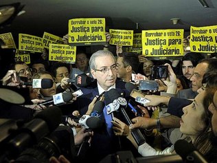 Cunha diz que não deixará comando da Câmara mesmo se for denunciado