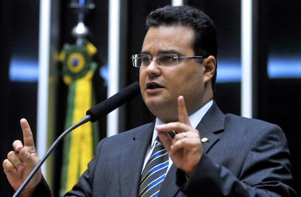 “Estado não pode corromper-se ao combater corrupção”, diz deputado Fábio Trad