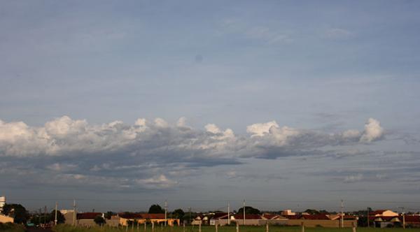 Meteorologia prevê domingo nublado com pancadas de chuva