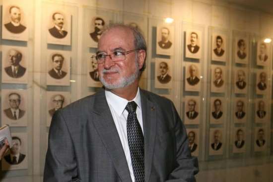 Justiça julga hoje o ex-governador de Minas Gerais