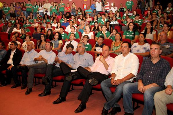 Mochi destaca a importância da entrega Bolsa-atleta e Bolsa-técnico