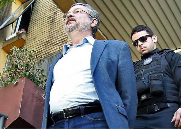 Palocci aprofunda detalhes sobre esquema de arrecadação do PT
