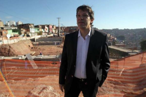 Promotoria denuncia Haddad por caixa dois na eleição de 2012