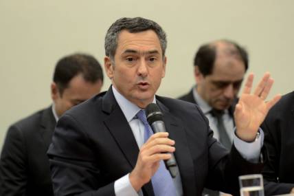 Governo propõe salário mínimo de R$ 1.002 para 2019
