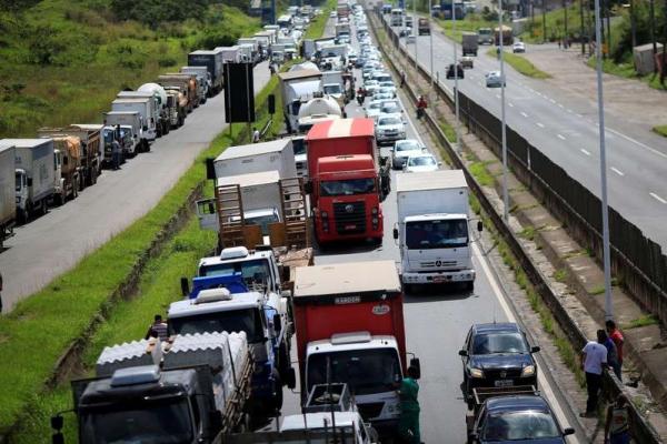 Governo publica as três MPs do acordo com caminhoneiros em edição extra do 
