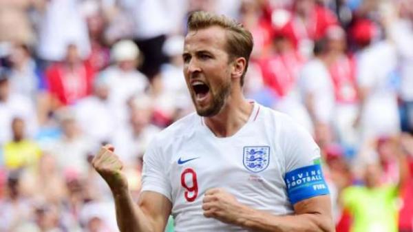 Kane vira artilheiro da Copa