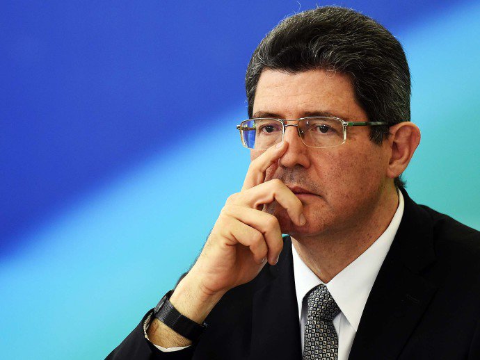 Manutenção dos vetos impede novos impostos, diz Levy