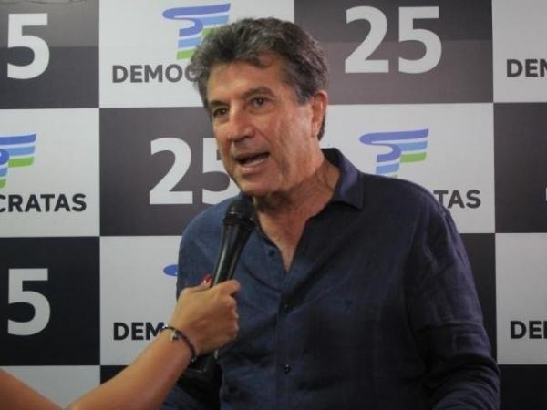 Murilo deixa para 