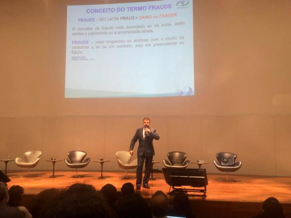 E-EXTRATOR é destaque em Seminário Internacional na Capital Federal