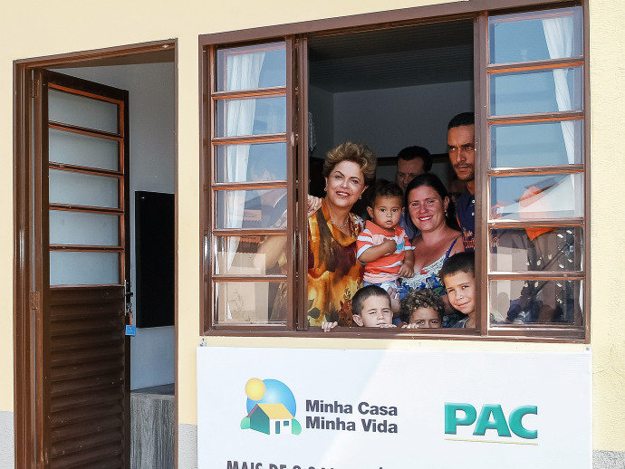 Governo vai 'terceirizar' financiamento do Minha Casa Minha Vida em 2016 
