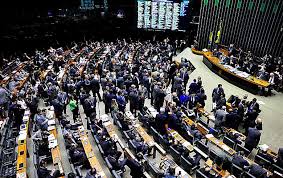 Plenário começa a discutir reforma da Previdência na terça